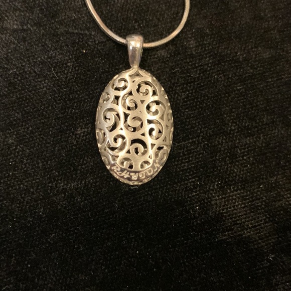 18 Karat White Gold Abstract Pendant and Chain - Picture 5 of 15